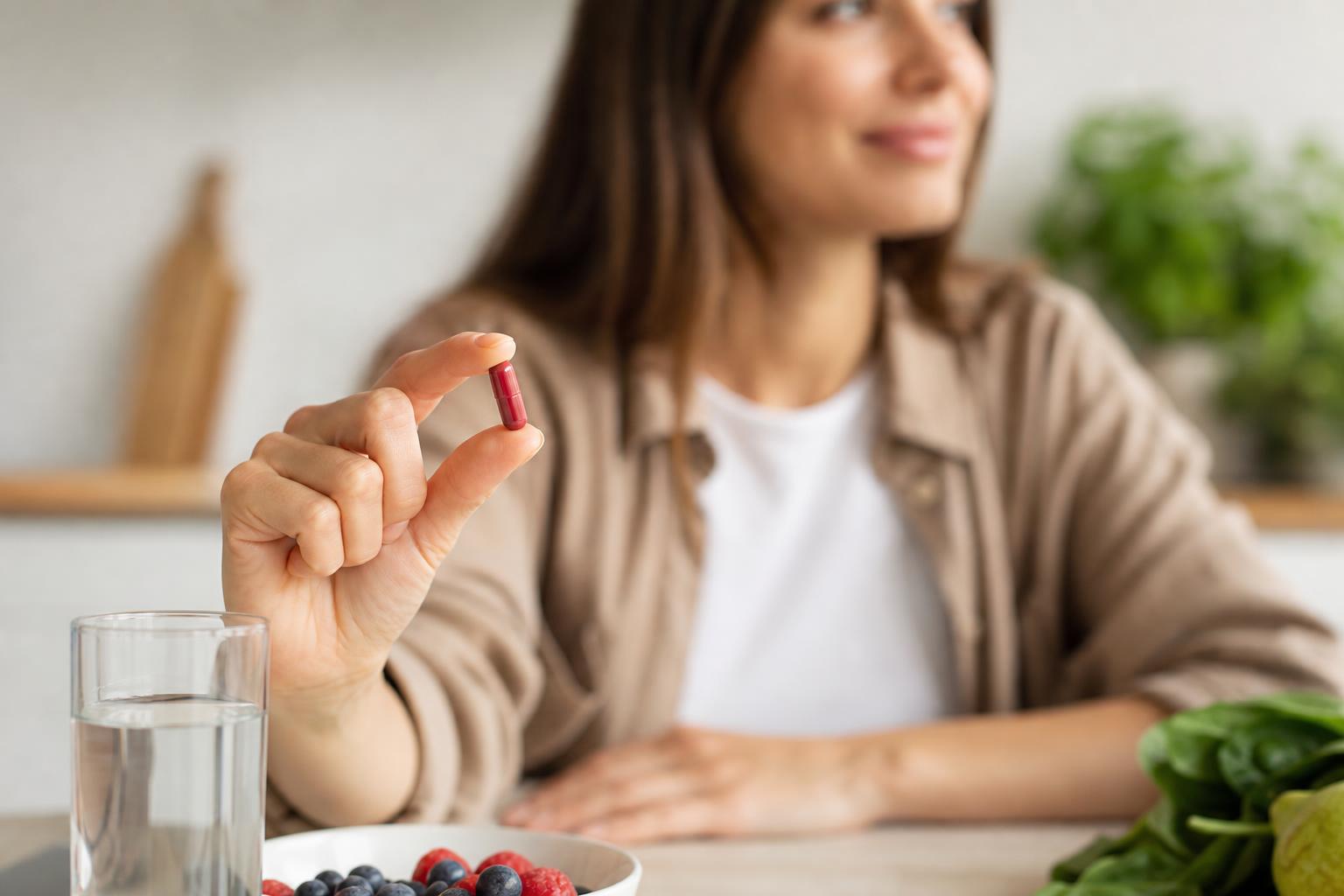 B12 vitaminas: kaip išsirinkti formą, dozę ir vartojimo laiką
